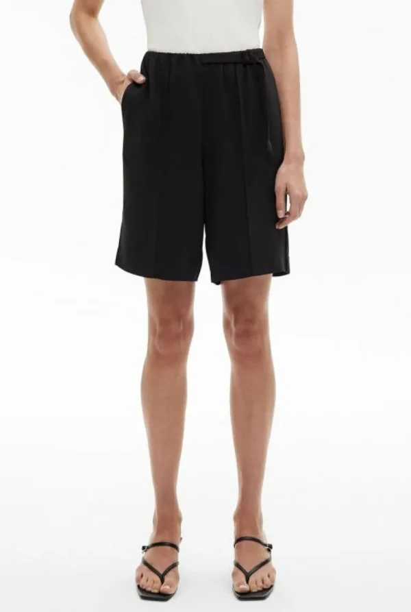 Shorts^Witchery Pull On Short Black